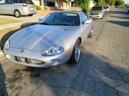 Jaguar XKR