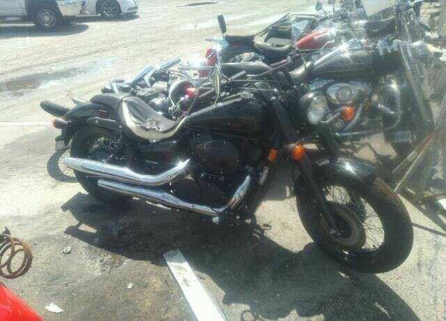 Honda VT750 (Shadow Phantom)