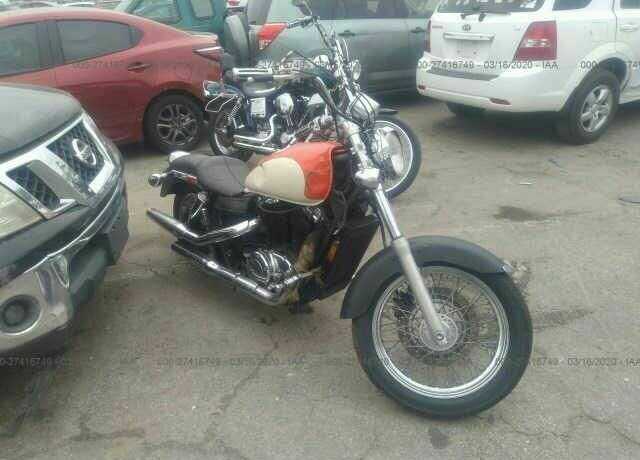 Honda VT1100C2 (SHADOW ACE)