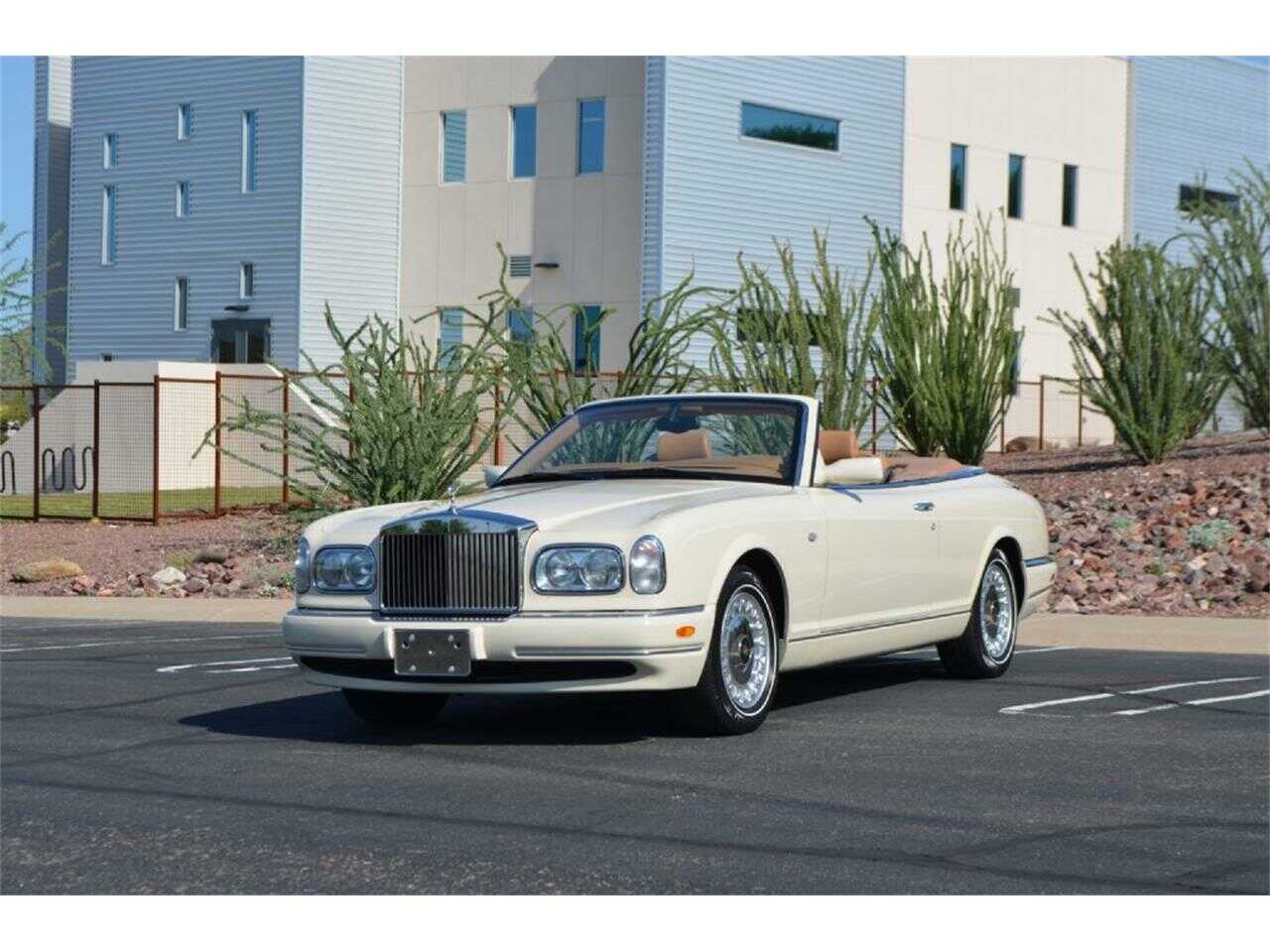 Rolls-Royce Corniche