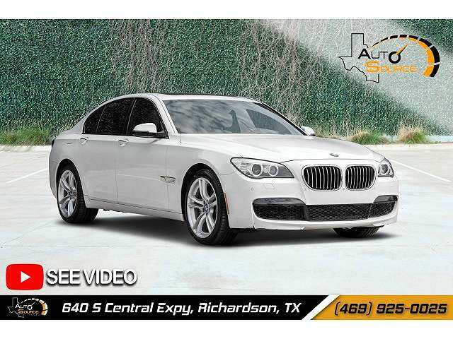 BMW 740i