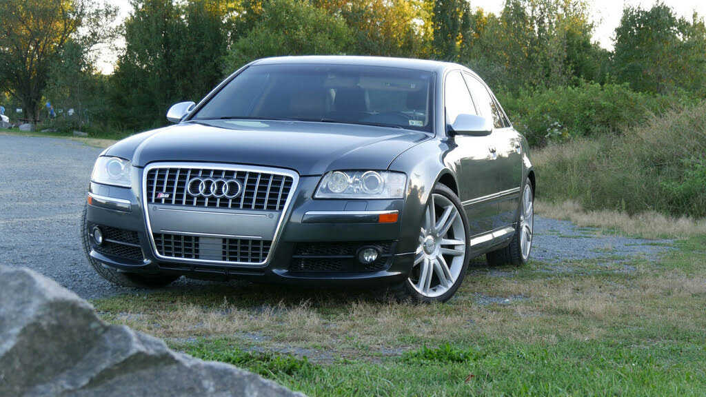 Audi S8