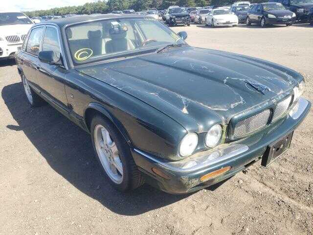 Jaguar XJR