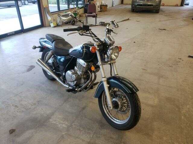 Suzuki GZ250