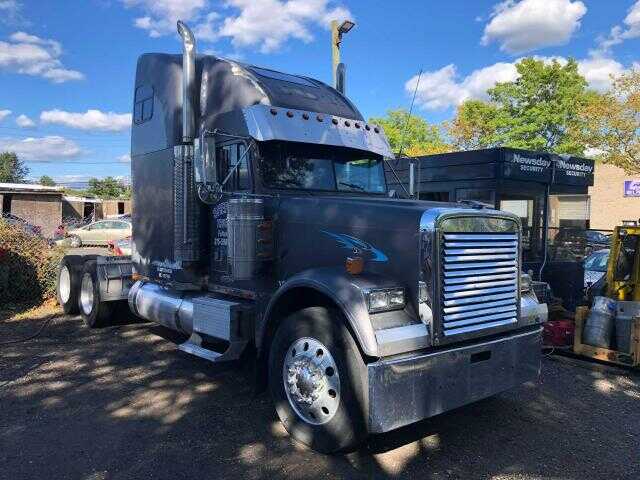 1FUPDSZB0XLA36102 Freightliner FLD120 Conventional, Highway 1999 1FUPDSZB0XLA36102 Freightliner FLD120 Conventional, Highway 1999