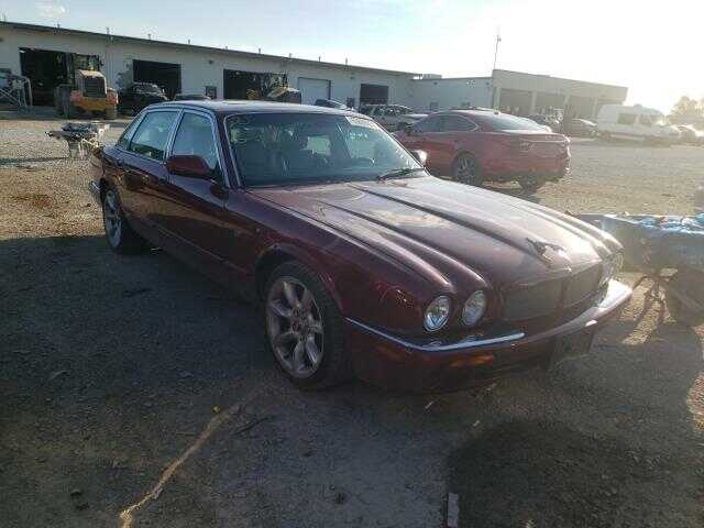 Jaguar XJR