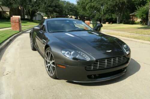 Aston Martin V8 Vantage
