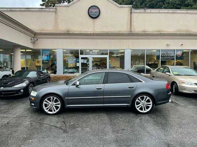 Audi S8