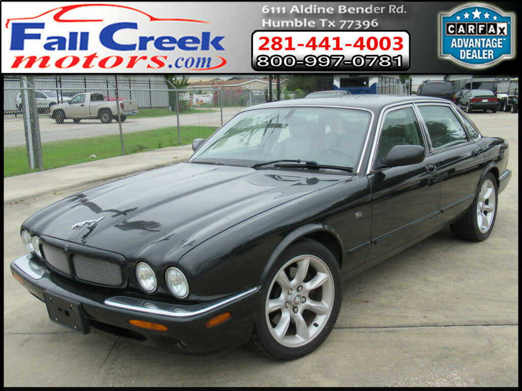 Jaguar XJR