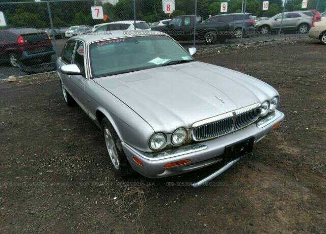 Jaguar Super V8