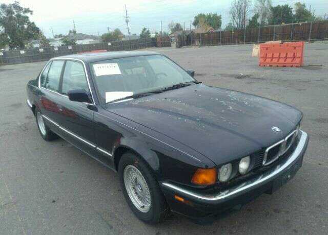 BMW 740i