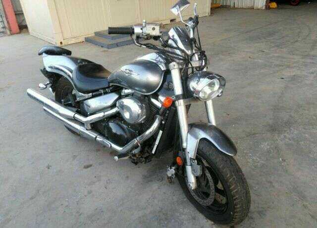 Suzuki VZ800
