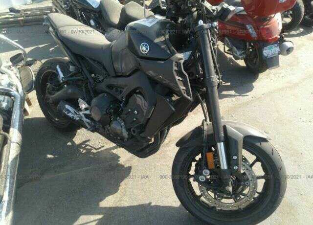 YAMAHA