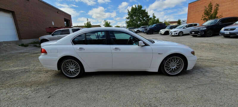 BMW 745i