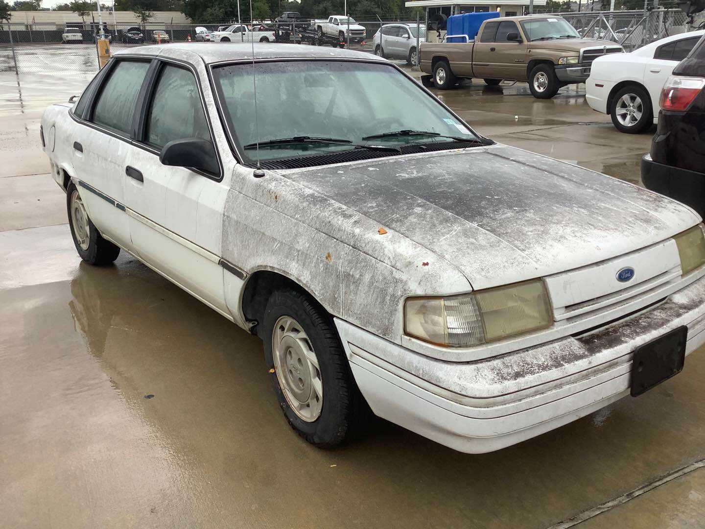 Ford Tempo