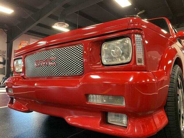 GMC Typhoon