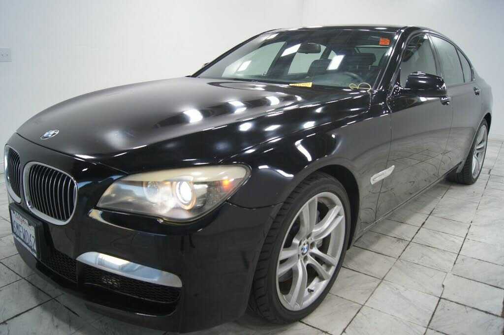 BMW 750i