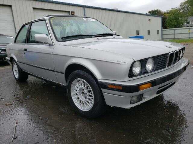 BMW 325iS