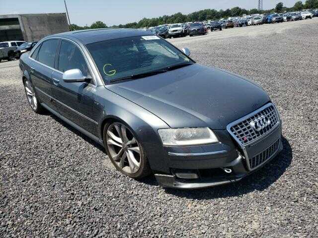 Audi S8
