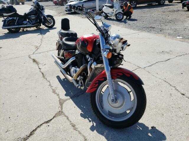 Honda VT1100C2 (SHADOW SABRE)