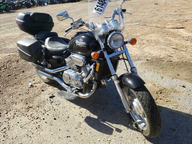 Honda VF750C (MAGNA)