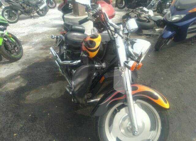 Honda VT1100C2 (SHADOW SABRE)