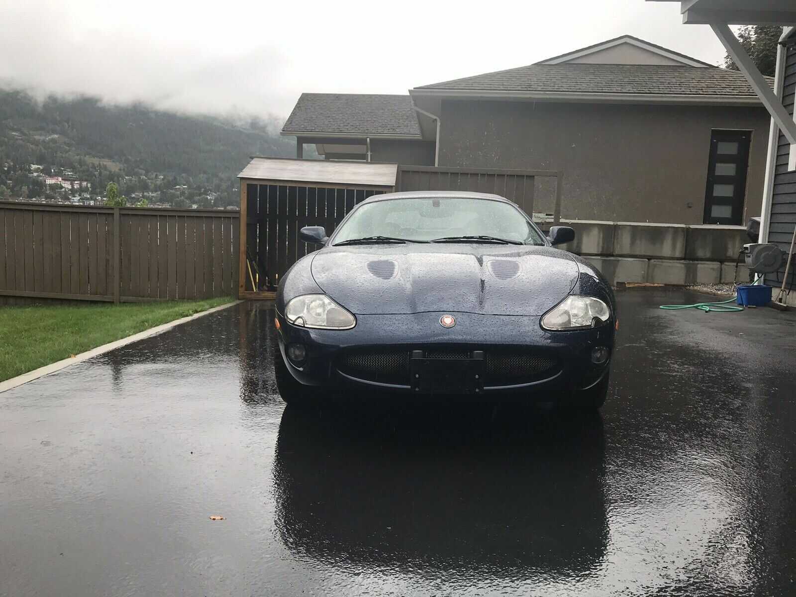 Jaguar XKR
