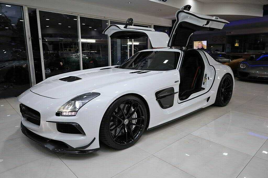 Mercedes-Benz SLS-Class