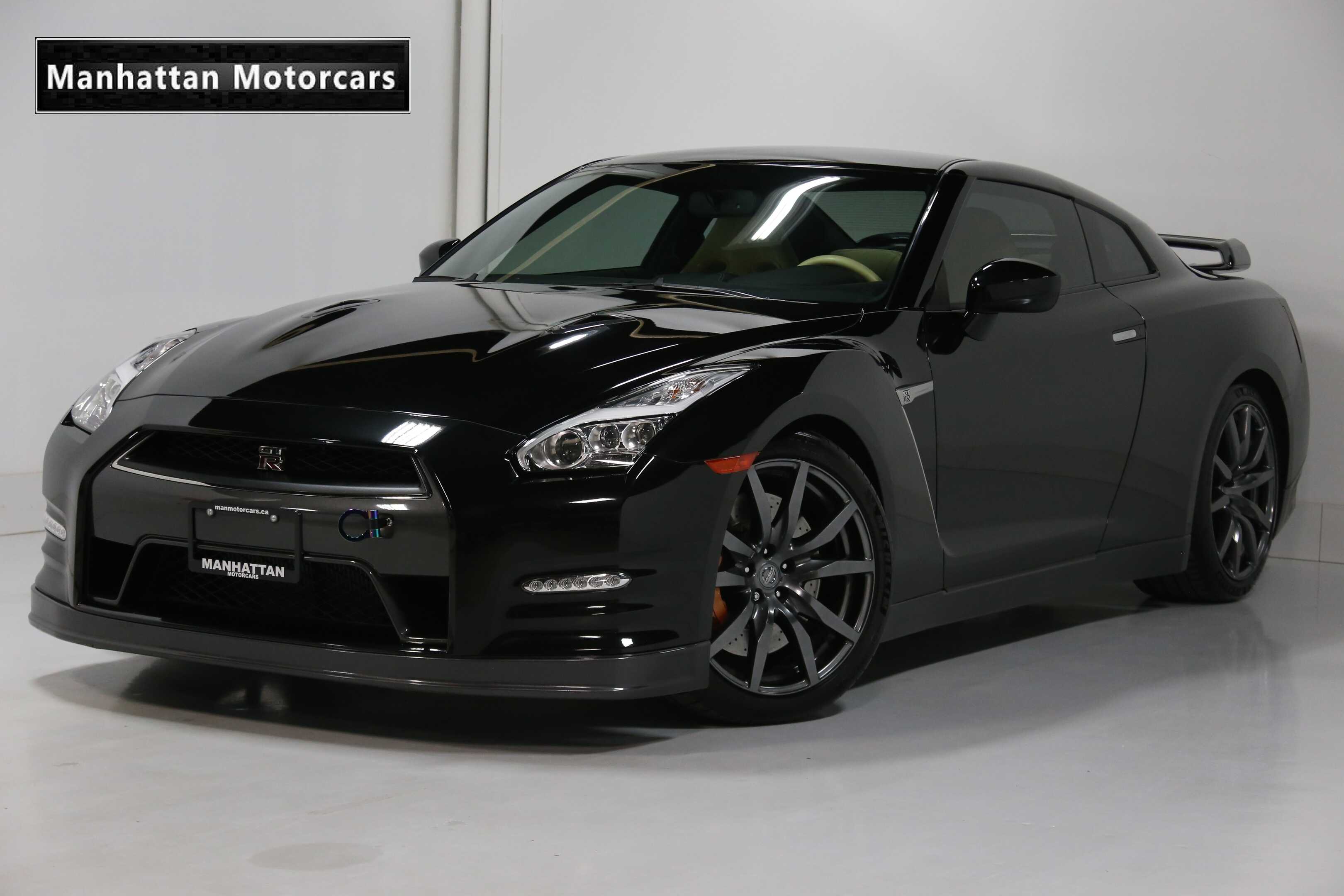 Nissan GT-R