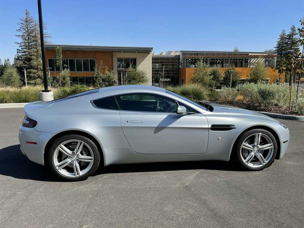 Aston Martin V8 Vantage