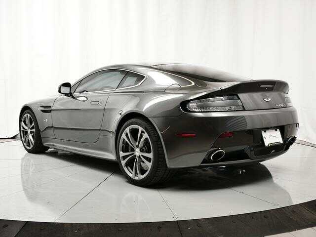 Aston Martin V12 Vantage