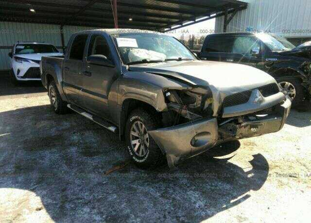 Mitsubishi Raider