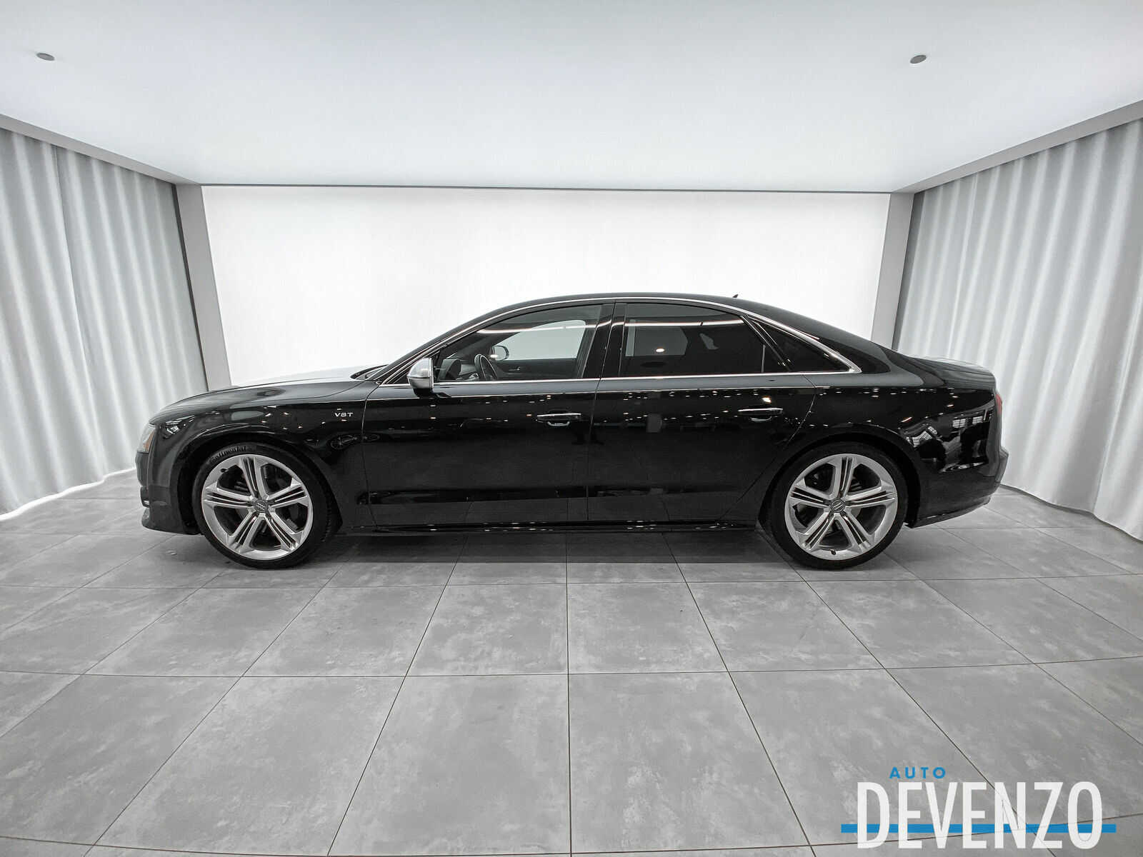 Audi S8