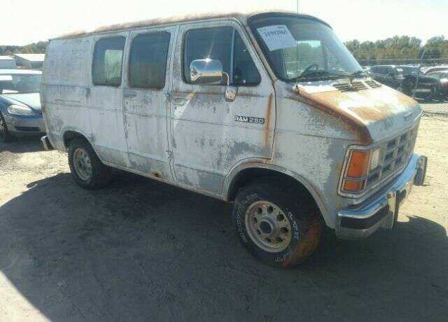 Dodge Ram Van