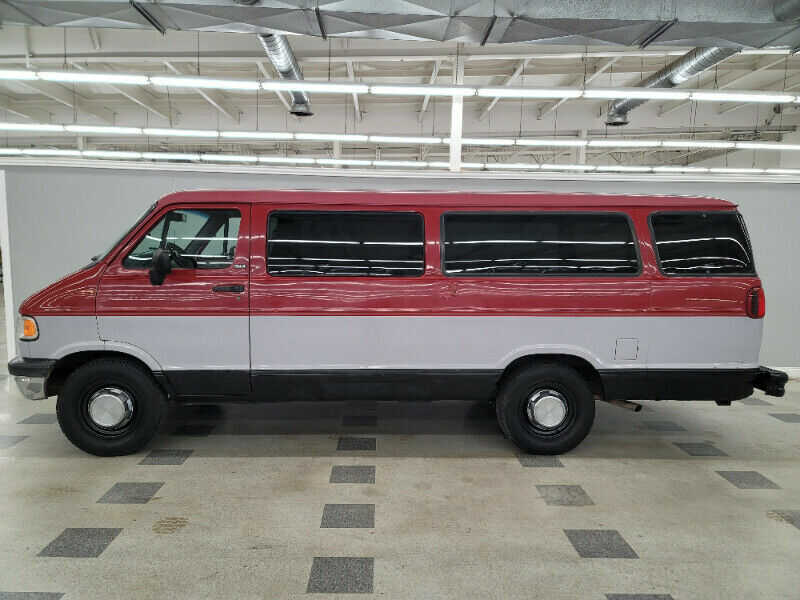 Dodge Ram Wagon