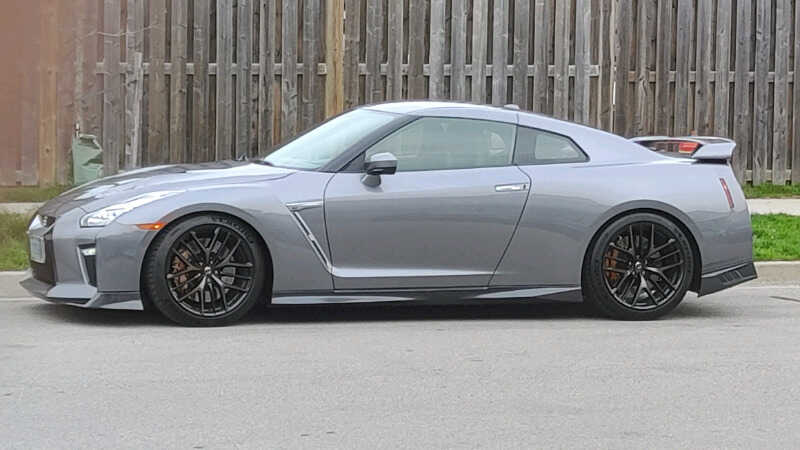 Nissan GT-R