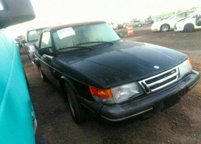 Saab 900