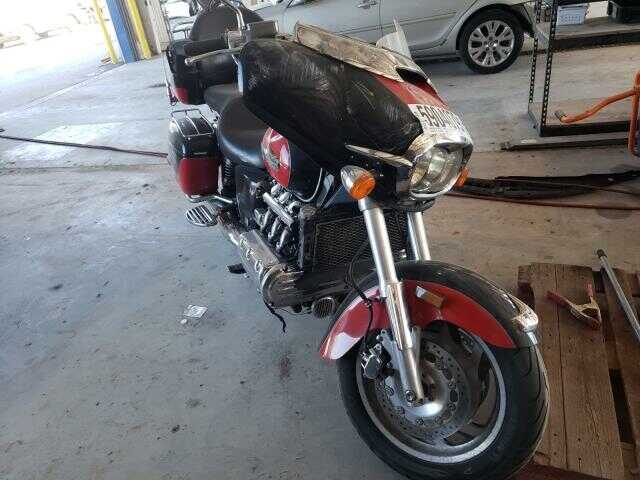 Honda GL1500CF (VALKYRIE INTERSTATE)