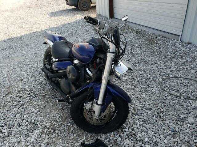 Suzuki VZ800