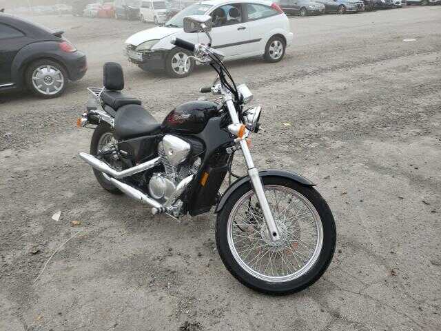 Honda VT600C (SHADOW VLX)