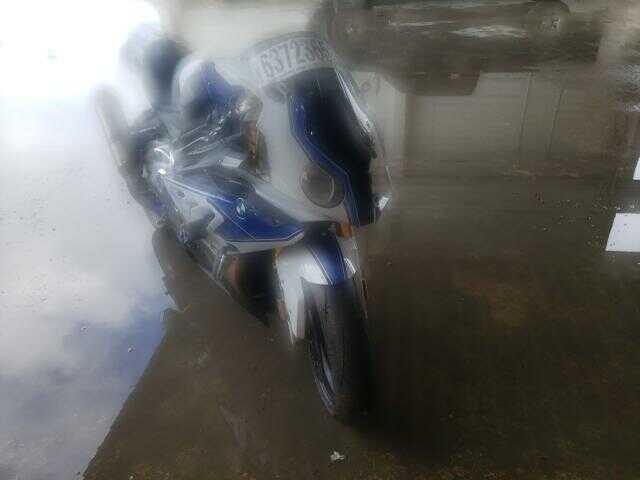 BMW HP4