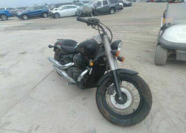 Honda VT750 (Shadow Phantom)