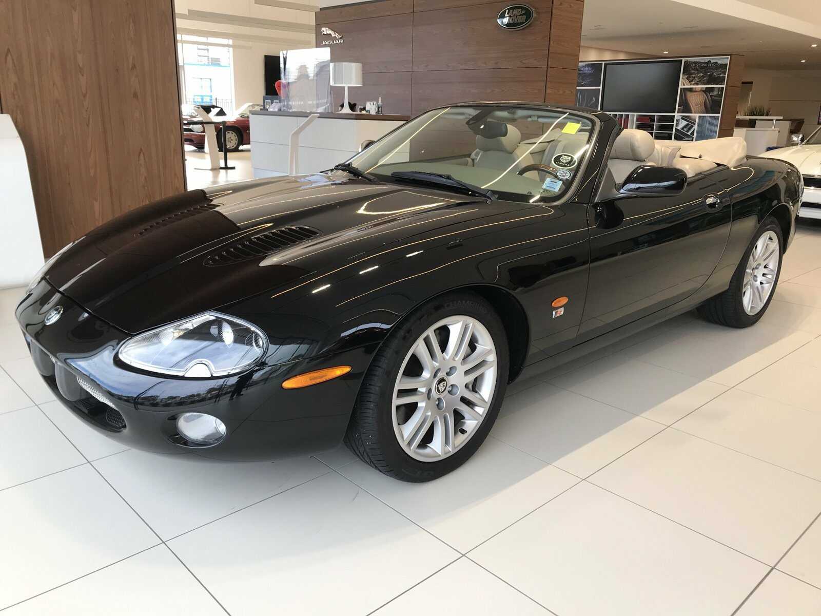 Jaguar XKR