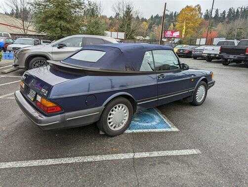 Saab 900