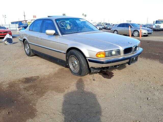 BMW 740i