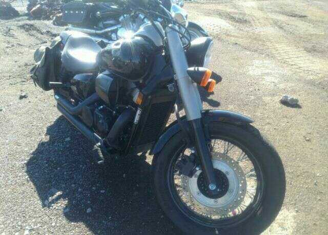 Honda VT750 (Shadow Phantom)