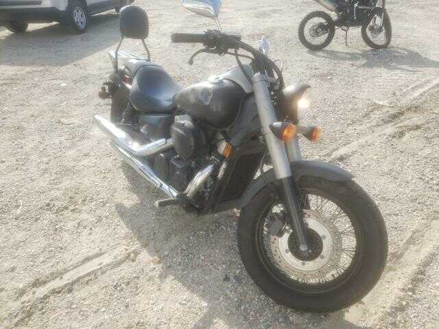 Honda VT750 (Shadow Phantom)