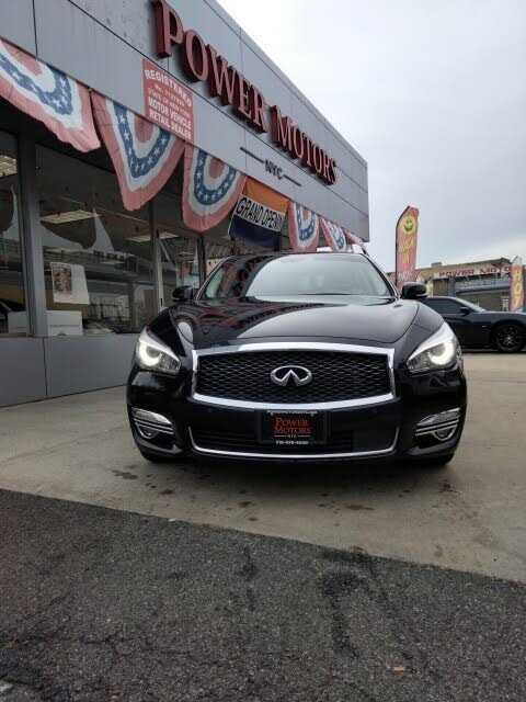 Infiniti Q70L