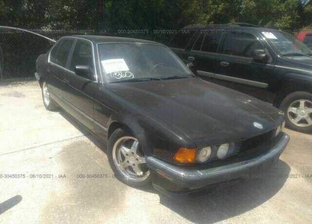 BMW 740i