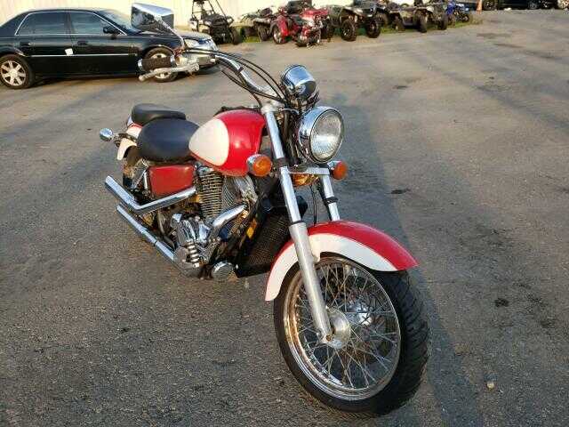 Honda VT1100C2 (SHADOW ACE)
